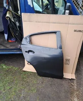 Mazda 2 Rear door D09L72010