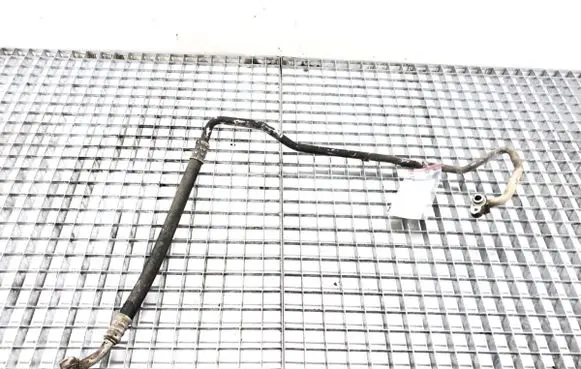Air conditioning (A/C) pipe/hose