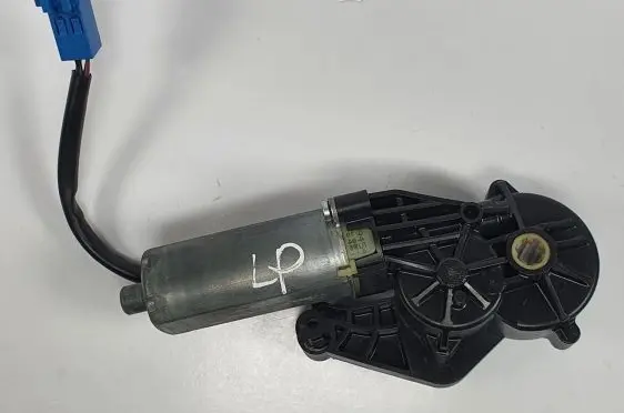 Chrysler 300 - 300C Seat adjustment motor 0390203208
