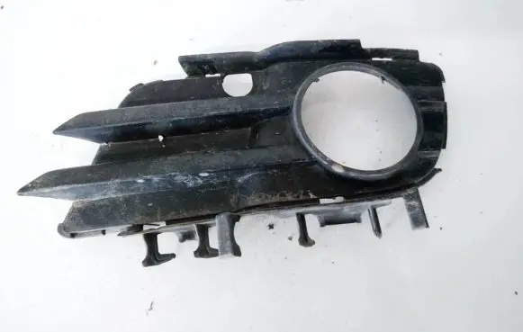 Opel Vectra C Front bumper lower grill 239263762 13100593
