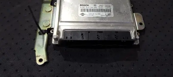 Nissan Almera N16 Engine control unit/module 0281010265 237104u100