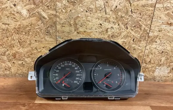 Volvo V50 Speedometer (instrument cluster) 36002433 31254776 69199420T
