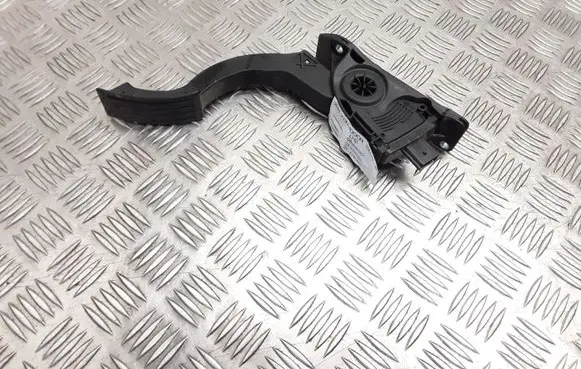 Ford Focus Accelerator throttle pedal EV619F836AA 6PV01016880