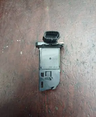 Toyota Avensis T270 Mass air flow meter 2220426010