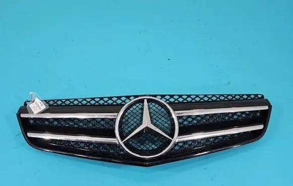 Mercedes-Benz E A207 Front bumper upper radiator grill A2078880283 IMPRK1445563