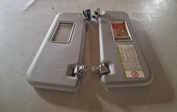 Toyota Verso Sun visor