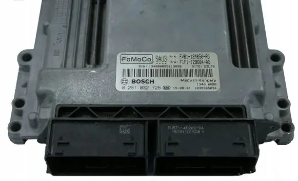 Ford Focus Engine control unit/module F1F112B684AD
