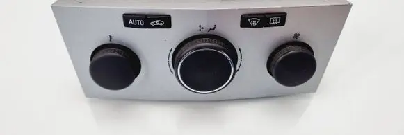 Opel Zafira B Climate control unit 0AM7508C68 13231054 901513100002
