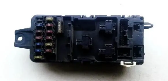 Mitsubishi Carisma Fuse box set MB953305