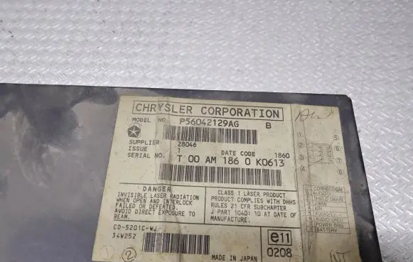Jeep Grand Cherokee (WJ) CD/DVD changer P56042129AG