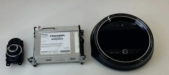 Mini Cooper Countryman F60 Radio/CD/DVD/GPS head unit 5A0A3F0 7911182