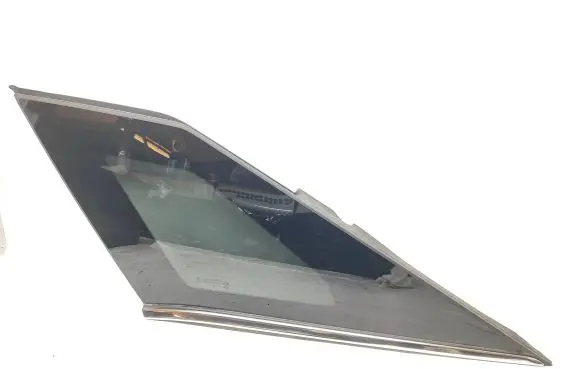 Peugeot 3008 II Rear side window 43R008600 E000255