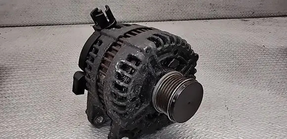 Ford Mondeo MK IV Generator/alternator 6G9N10300ADB 0121615021