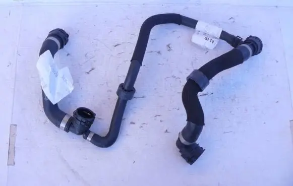 Mercedes-Benz C W205 Engine coolant pipe/hose 2055014601