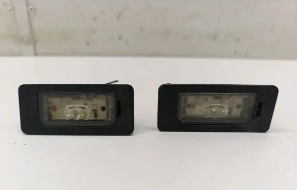 BMW 3 F30 F35 F31 Number plate light 7193293