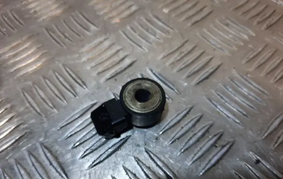 BMW 6 F12 F13 Detonation knock sensor 7598861