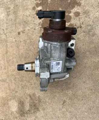 Opel Combo E Fuel injection high pressure pump 0445010761 9817903080