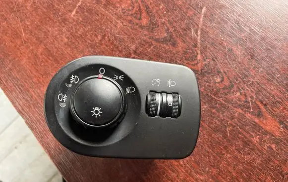 Seat Leon (1P) Light switch 1P1941431B