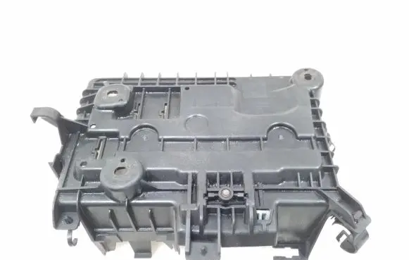Opel Corsa D Battery box tray cover/lid 13235642