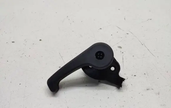 Engine bonnet (hood) release handle
