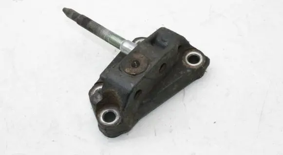 Honda CR-V Engine mounting bracket