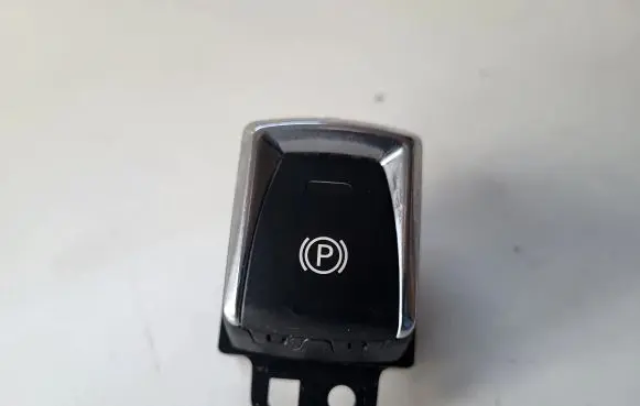 Nissan Qashqai Parking (PDC) sensor switch 14206SN