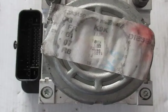 Renault Megane IV ABS Pump 476607355R