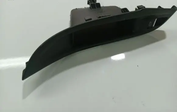 Ford Focus Front door window switch trim BM51A237W21BEW BM51-A237W21-BEW