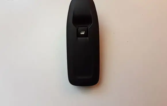Peugeot 2008 I Electric window control switch 96751115ZD