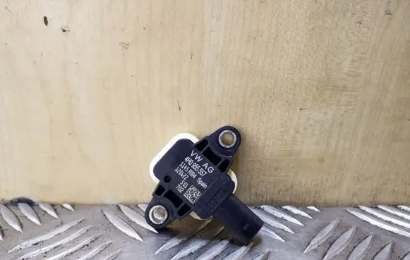 Audi A6 S6 C7 4G Airbag deployment crash/impact sensor 4H0955557