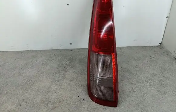 Nissan X-Trail T30 Rear/tail lights 