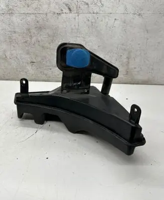 Porsche Macan (95B) Windshield washer fluid reservoir/tank 95B955451 V115101630297 16102015