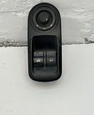 Renault Master II Electric window control switch