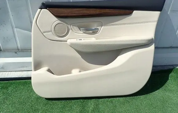 BMW 2 F45 Front door card panel trim