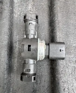 Fuel pressure sensor