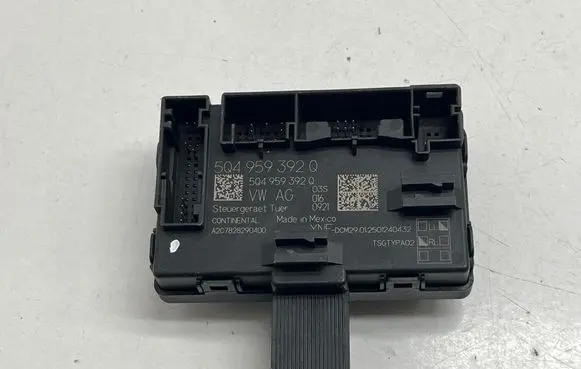 Volkswagen Jetta VII Other control units/modules 5Q4959392Q A2C7828290400