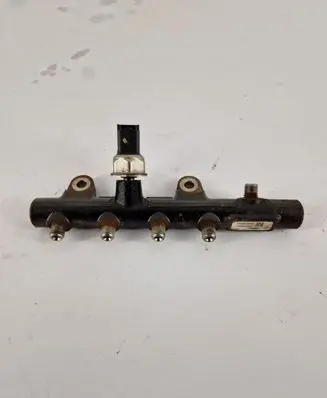 Nissan Qashqai Fuel main line pipe 171890022