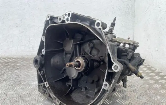 Manual 6 speed gearbox