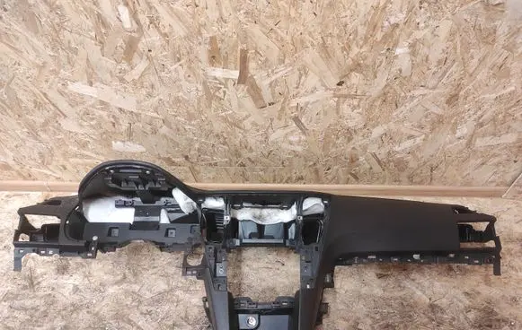 Subaru Legacy Dashboard 1F8 101113E0006AJ 66100AJ040