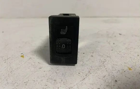 Volkswagen PASSAT B5.5 Seat heating switch 3B0963564C
