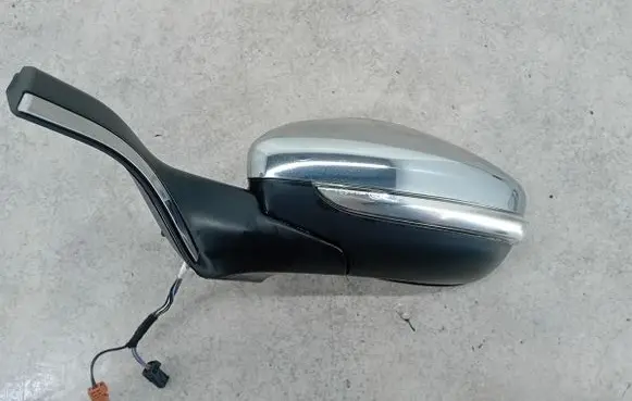 Peugeot 2008 I Front door electric wing mirror 232673077