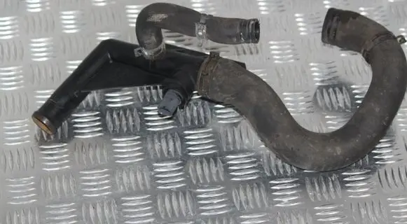 Volkswagen Crafter Engine coolant pipe/hose 076121085A