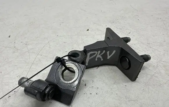 Mercedes-Benz CLA C118 X118 Front door upper hinge
