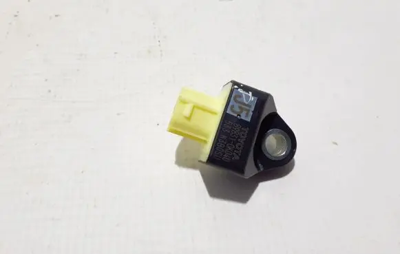 Toyota Hilux (AN120, AN130) Airbag deployment crash/impact sensor 898310K040
