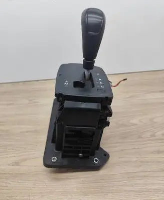 Volvo C70 Gear shifter/selector 31259586 00029224