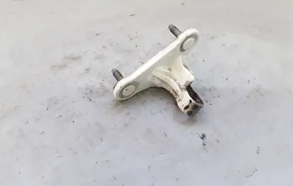 Mercedes-Benz C W204 Front door upper hinge 0804