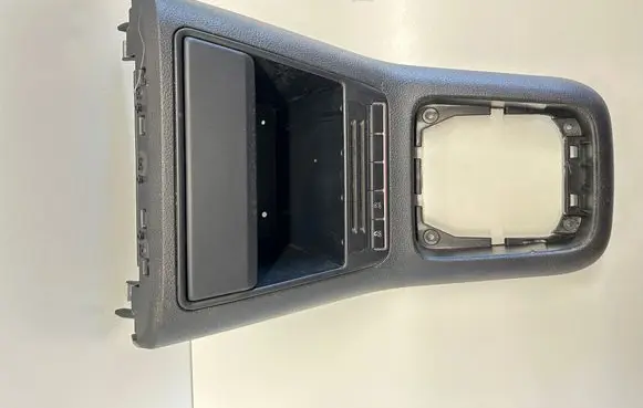 Volkswagen Tiguan Center console 5N1863475A
