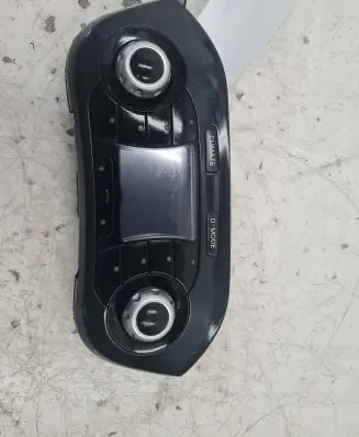 Nissan Juke I F15 Climate control unit