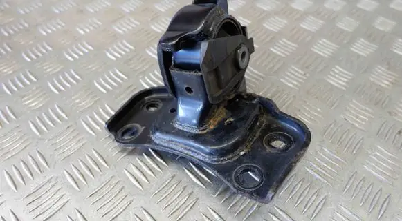 Toyota Prius+ (ZVW40) Engine mount bracket 1237237200