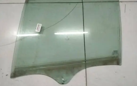 Renault Laguna II Rear door window glass AS2